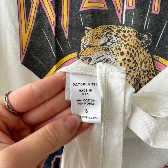 Daydreamer Def Leppard High N Dry Weekend Tee Vintage White - Picture 8 of 8